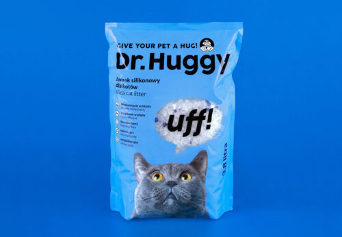 Cat litter packaging by Perform Brand Design